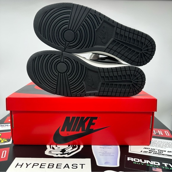 Air Jordan 1 High ‘85 Black White 🚨FINAL DROP🚨 - Picture 9 of 12